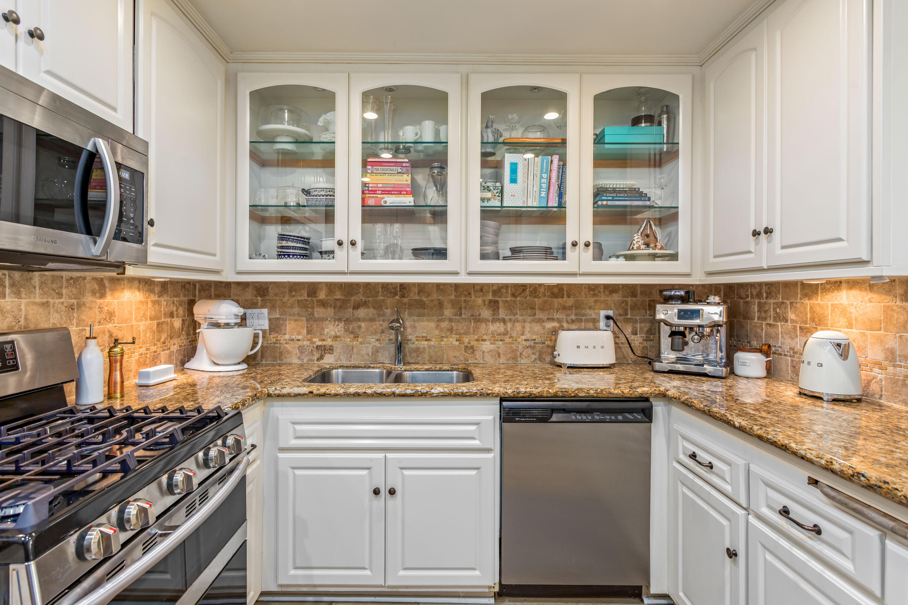 5087 Rhoads Avenue B