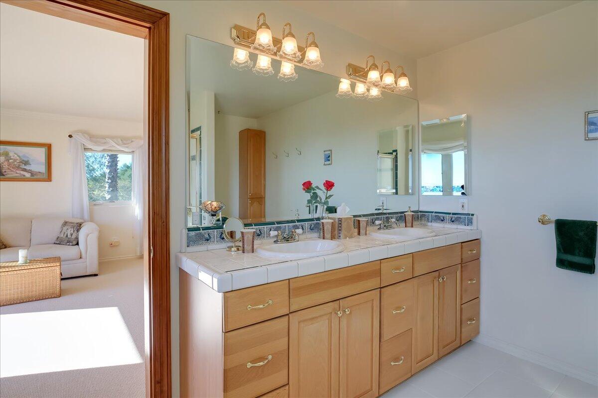 202 E Mountain Drive