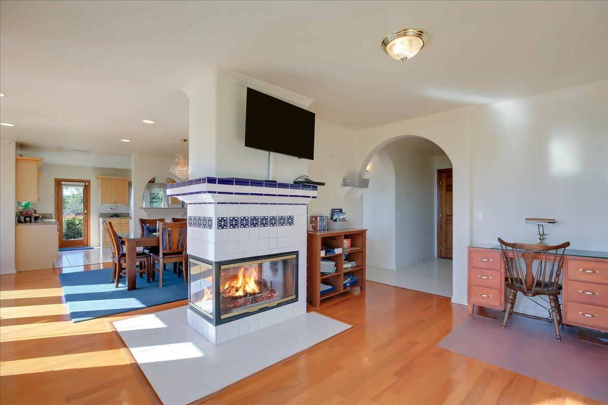 202 E Mountain Drive