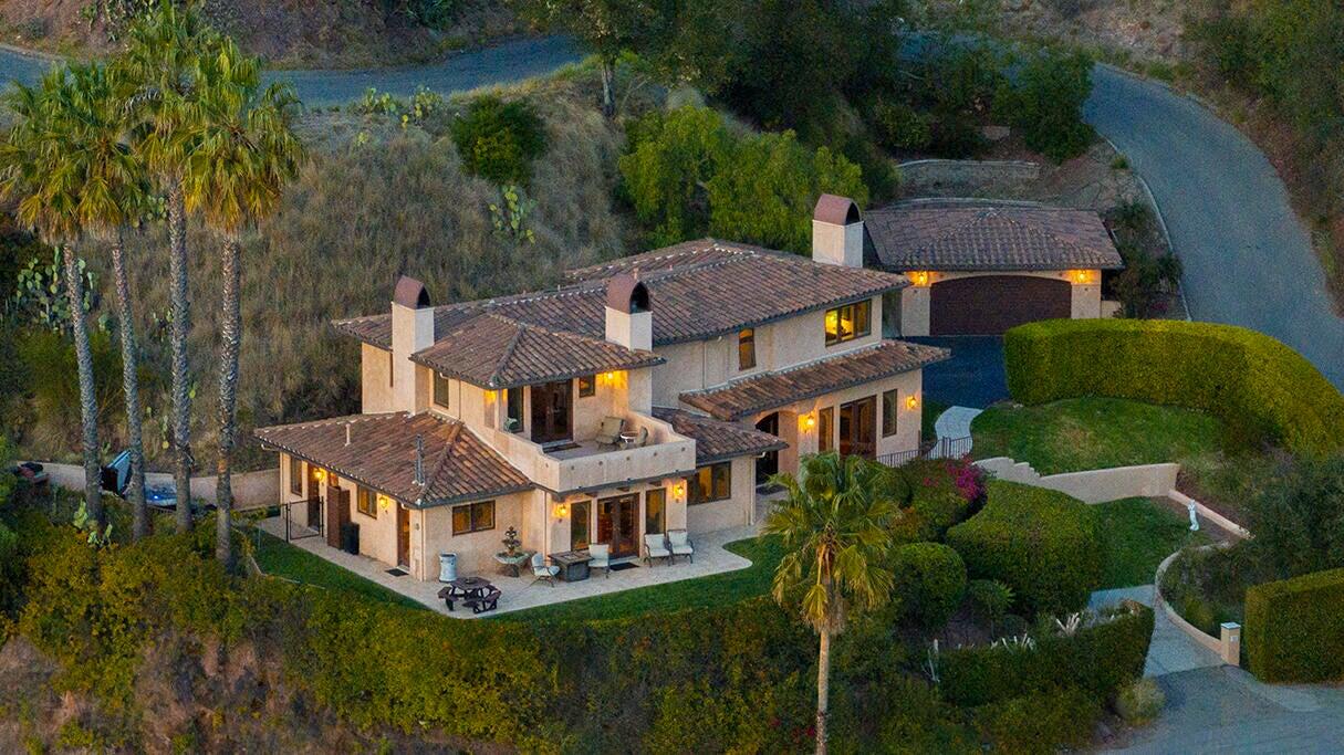 202 E Mountain Drive