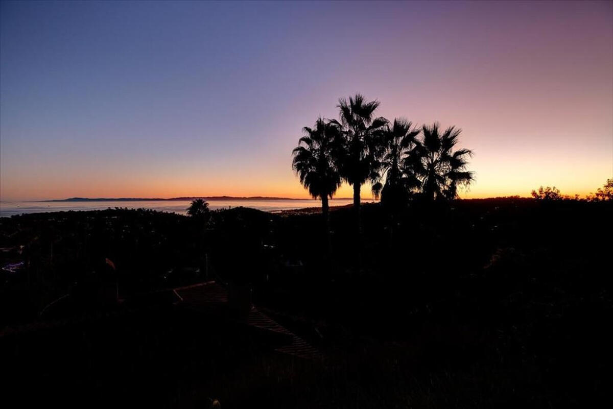 202 E Mountain Drive