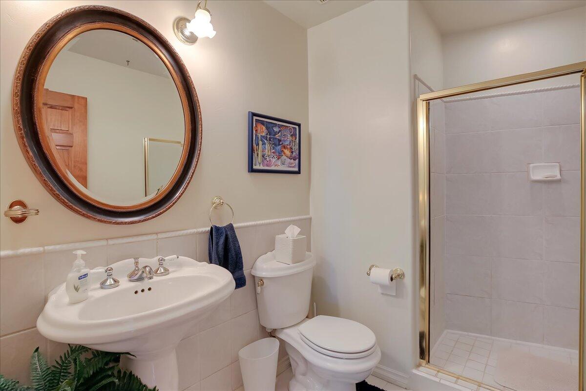 202 E Mountain Drive