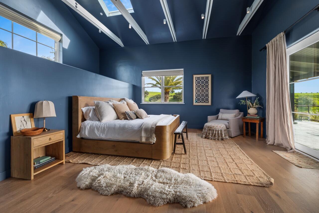 2830/2750 Calzada Avenue