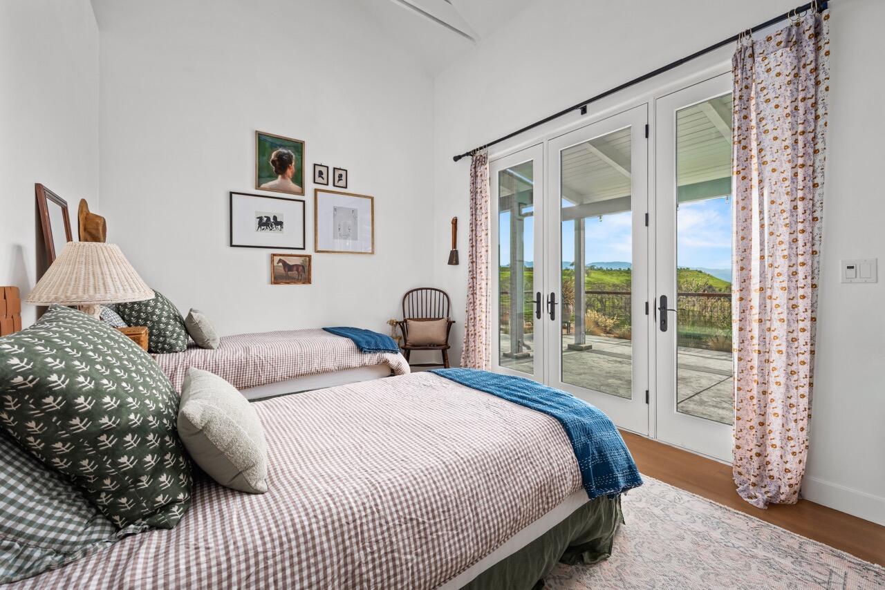 2830/2750 Calzada Avenue