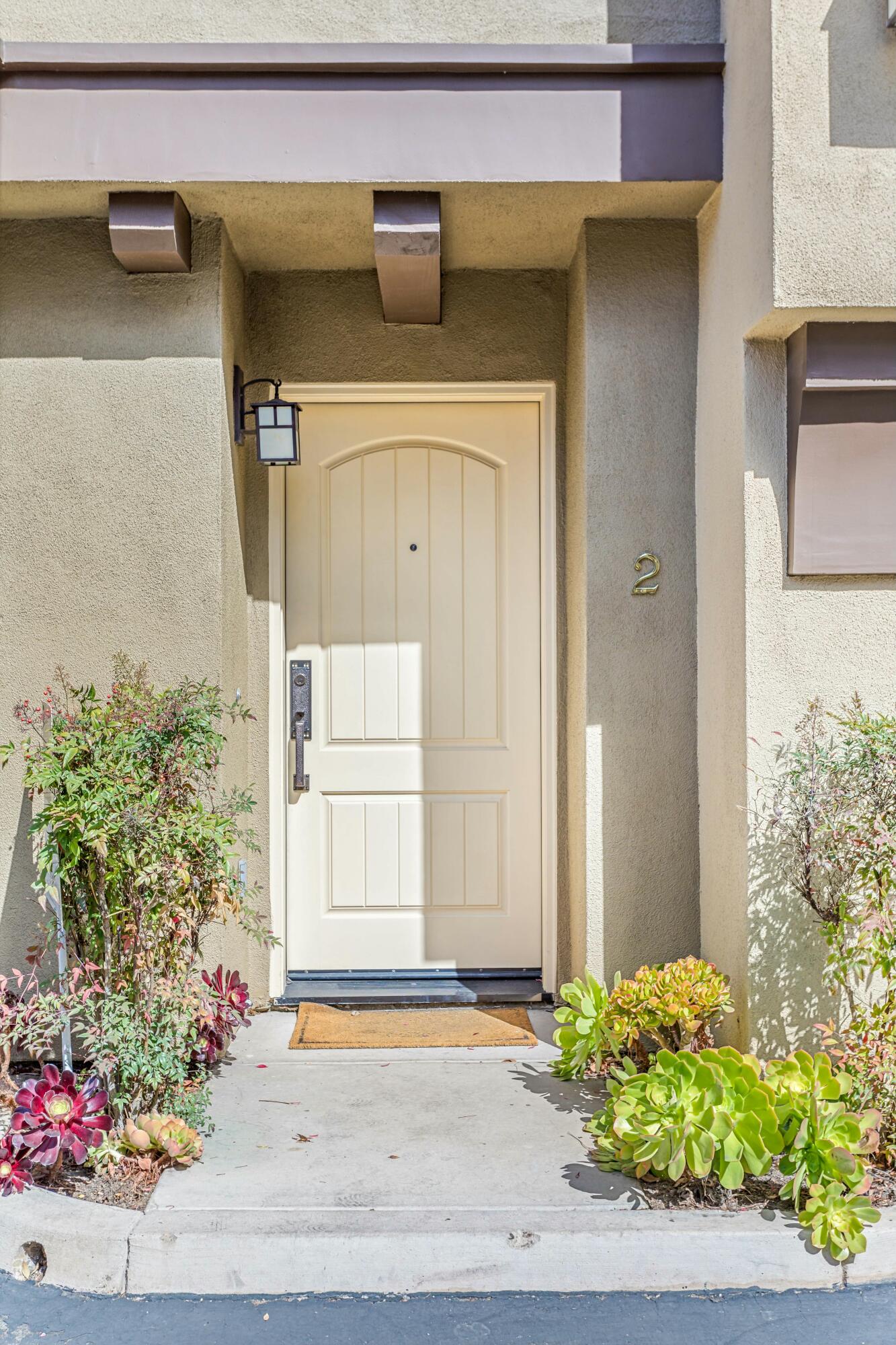 345 Kellogg Way, 2