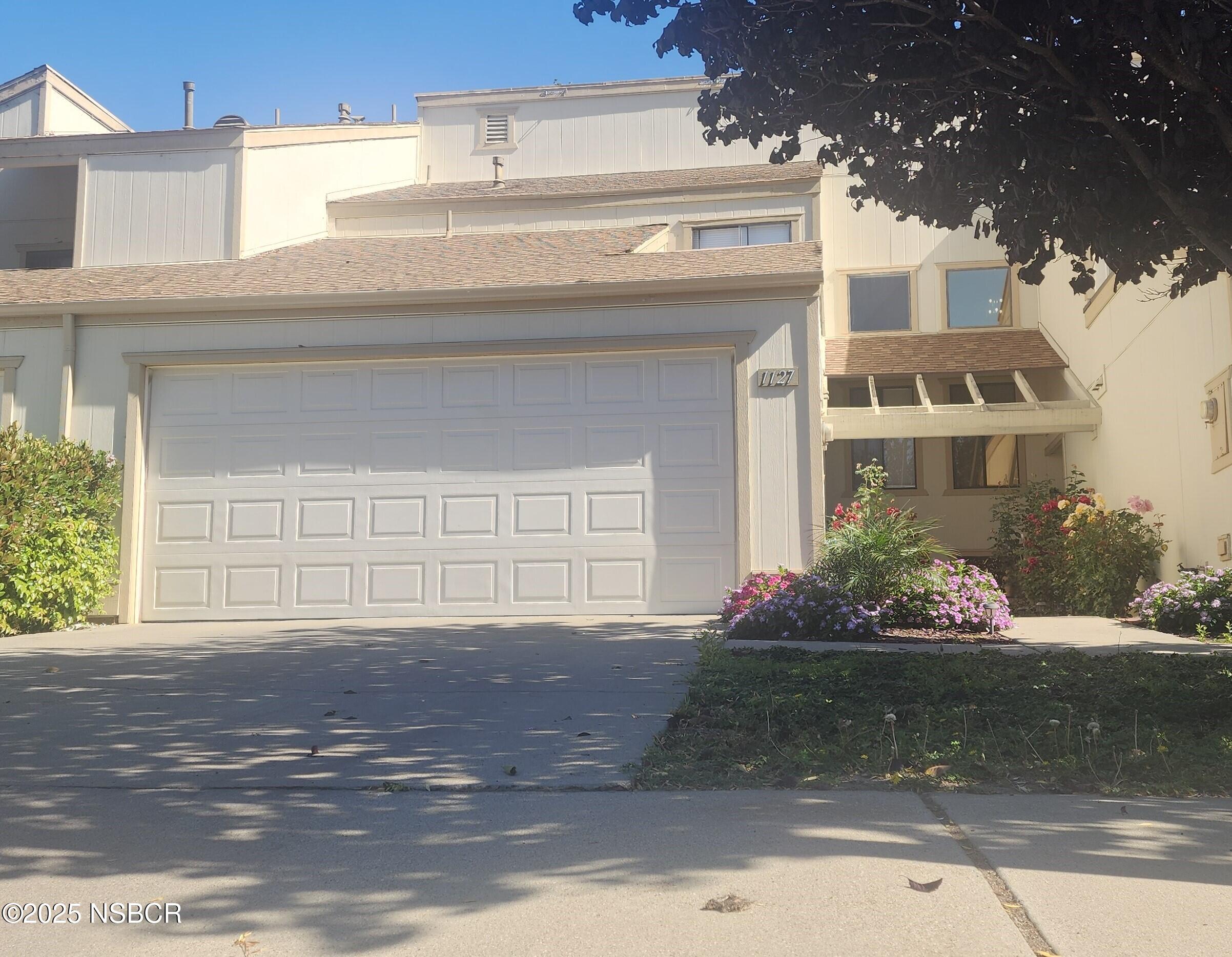 1127 Bell Avenue