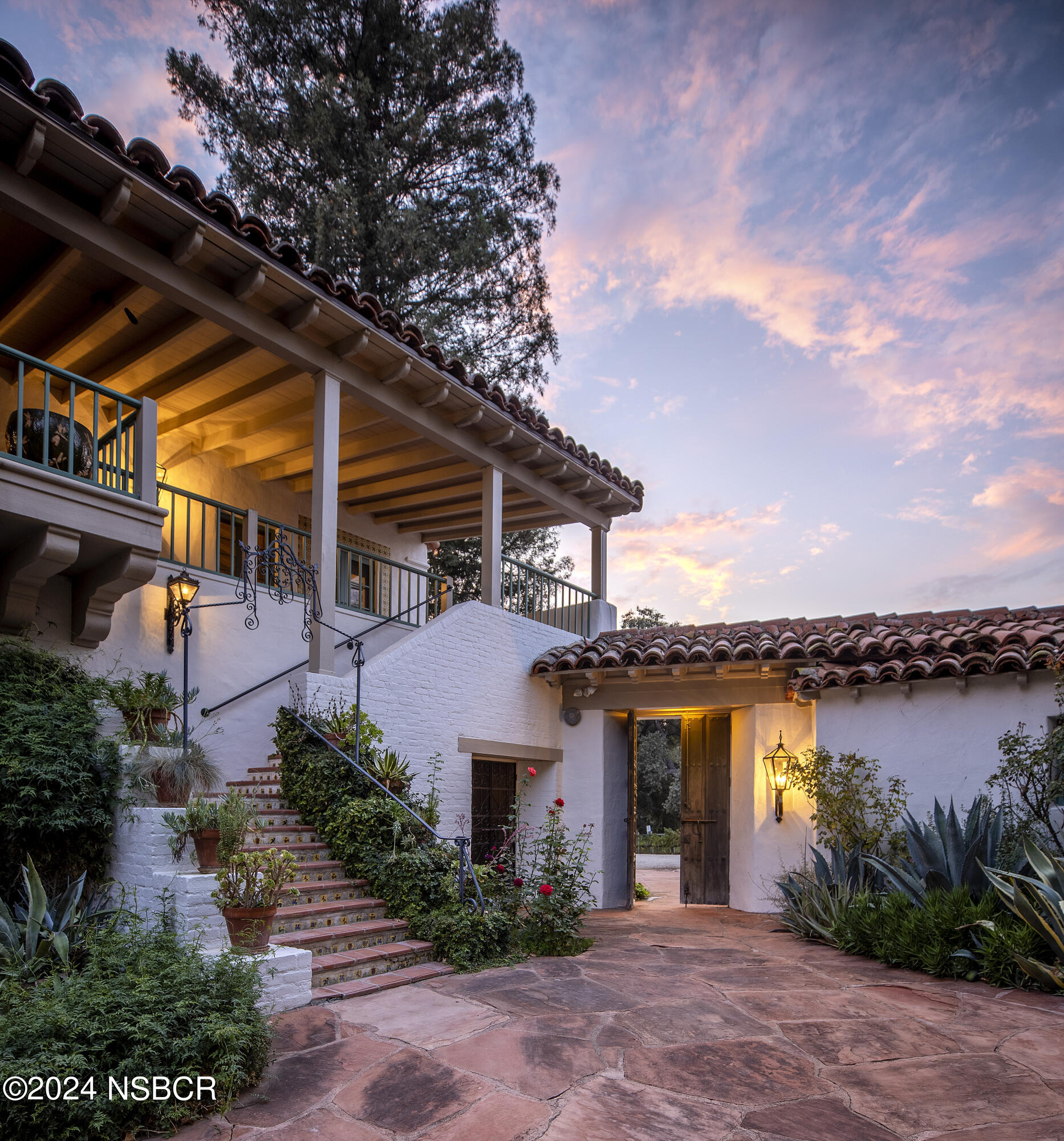 3280 Via Rancheros Road