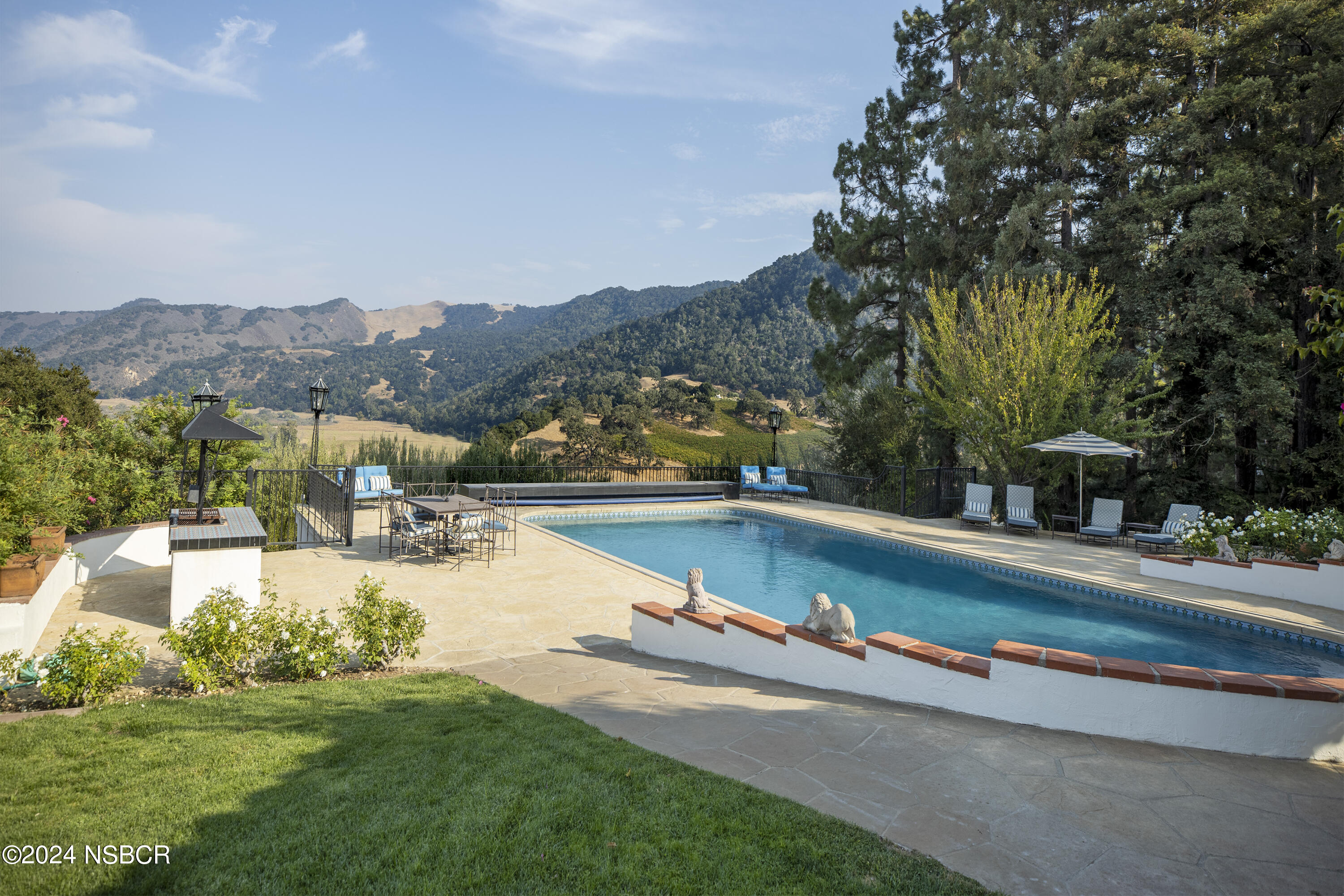 3280 Via Rancheros Road
