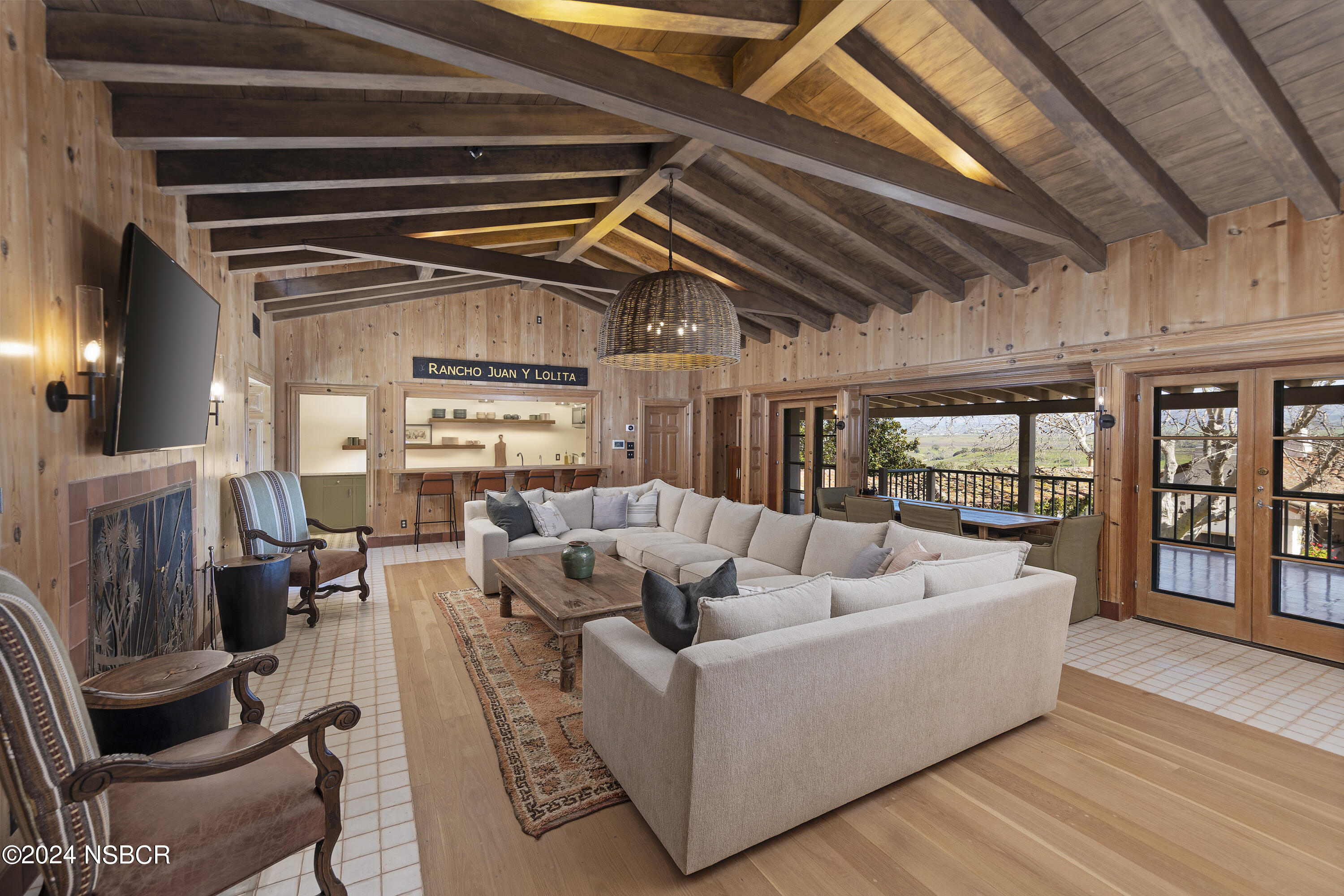 3280 Via Rancheros Road