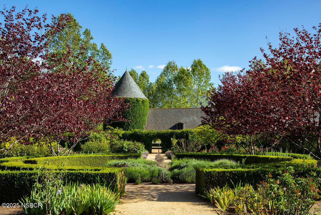 5200 Armour Ranch Road