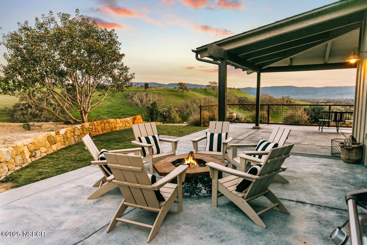 2830/2750 Calzada Avenue