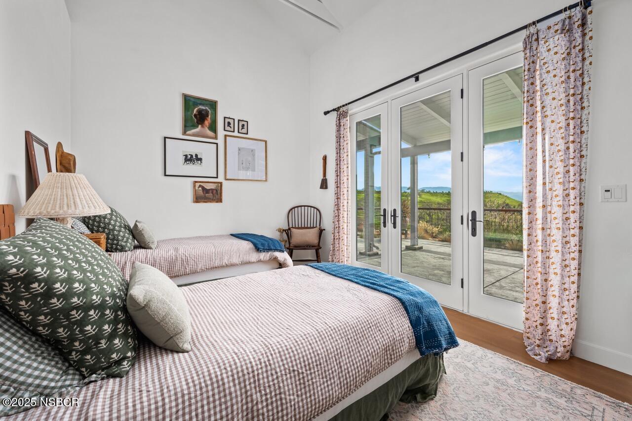 2830/2750 Calzada Avenue