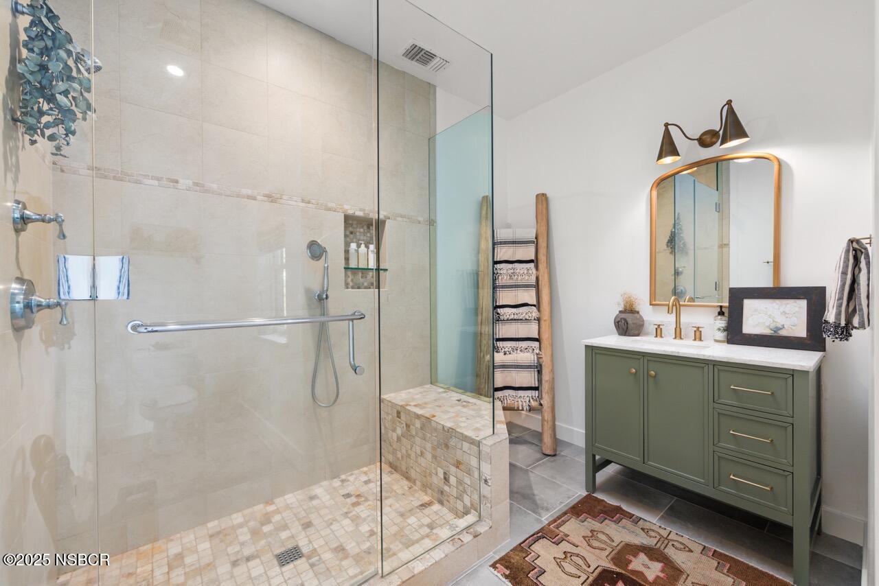 2830/2750 Calzada Avenue