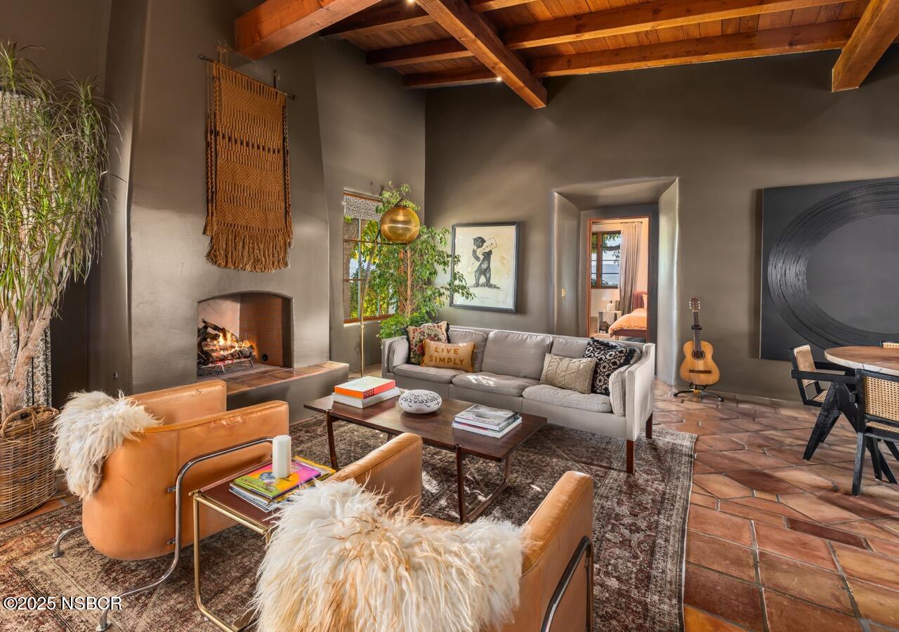 2830/2750 Calzada Avenue