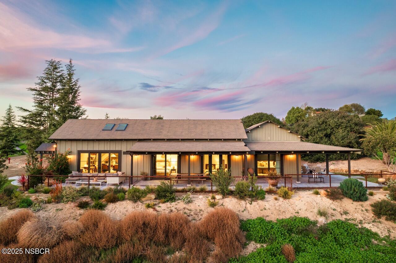 2830/2750 Calzada Avenue