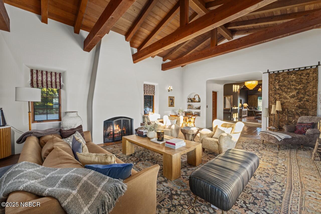 2830/2750 Calzada Avenue