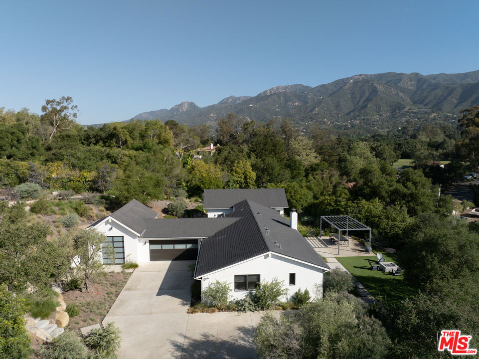 3155 Eucalyptus Hill Road