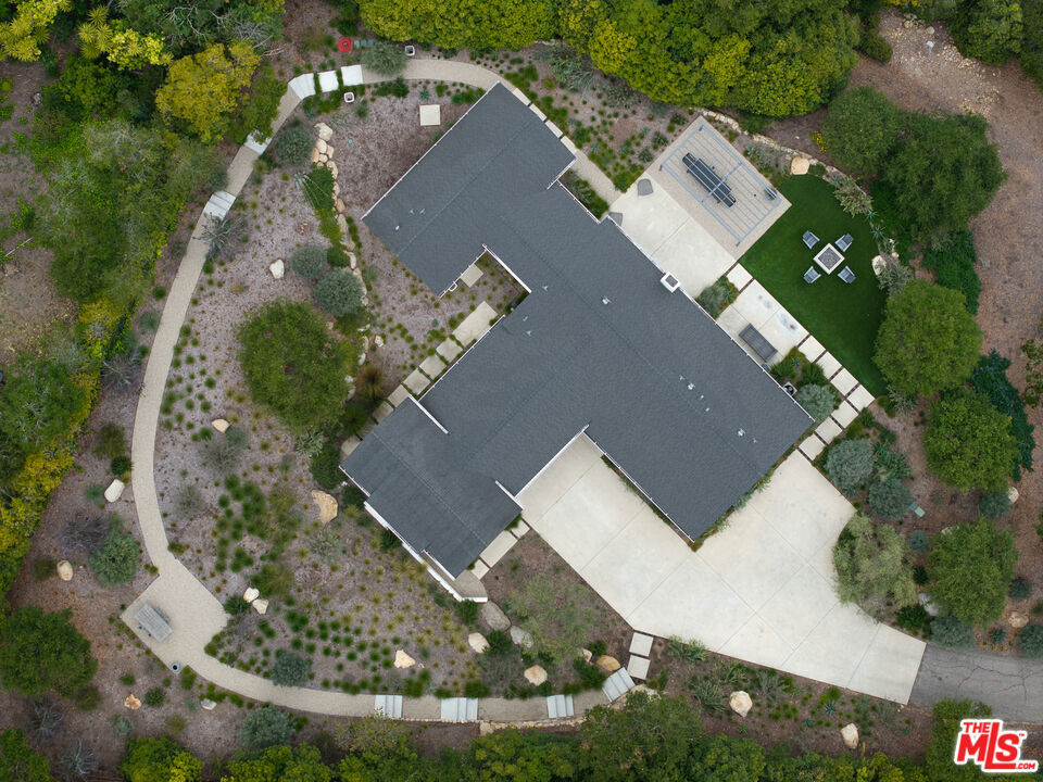 3155 Eucalyptus Hill Road