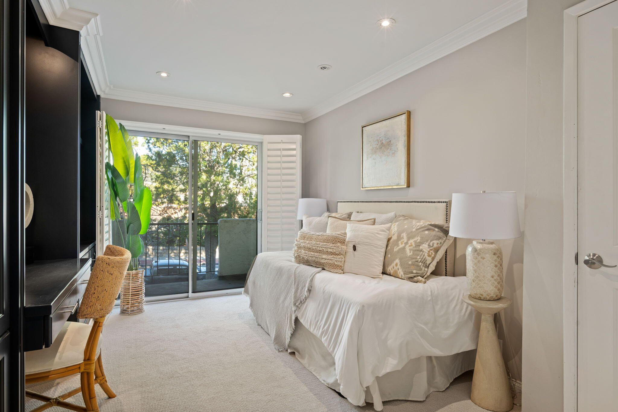 1701 Anacapa Street 9