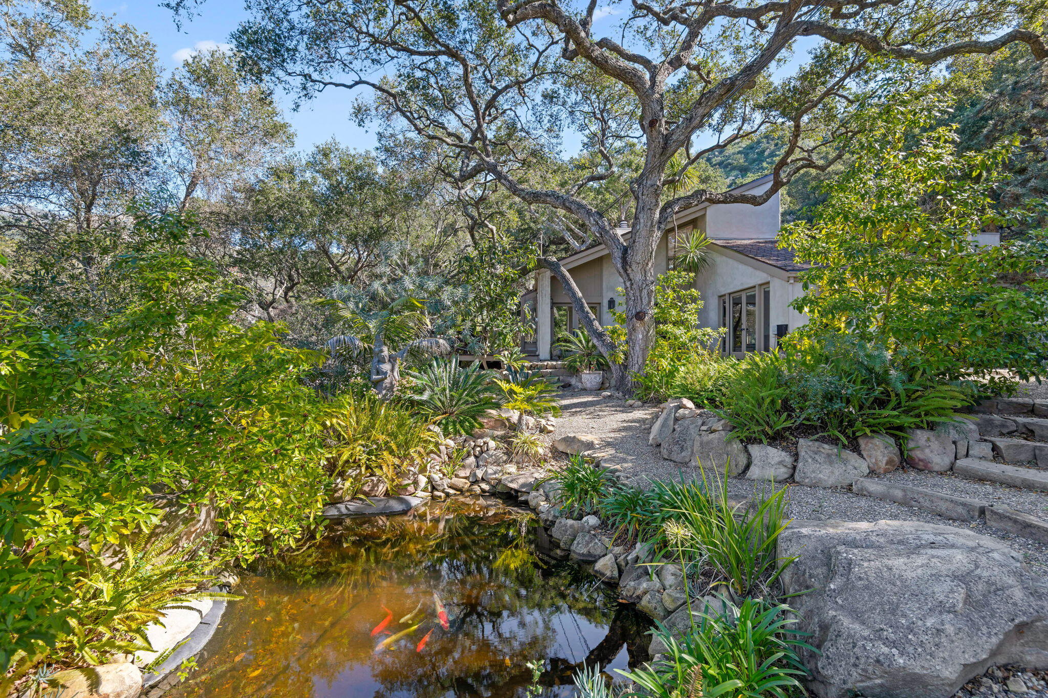 2079 Las Canoas Road
