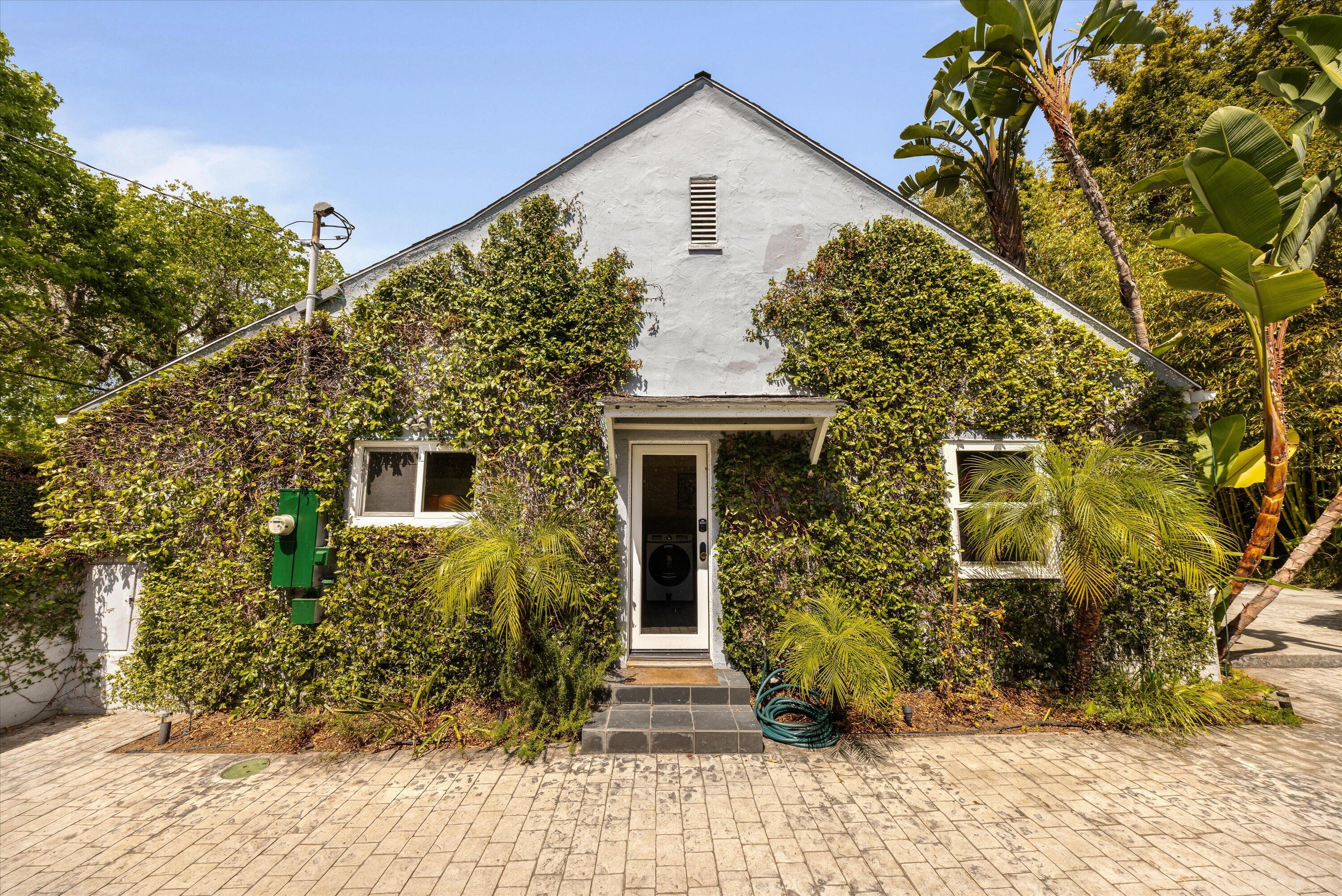 2322 Chapala Street