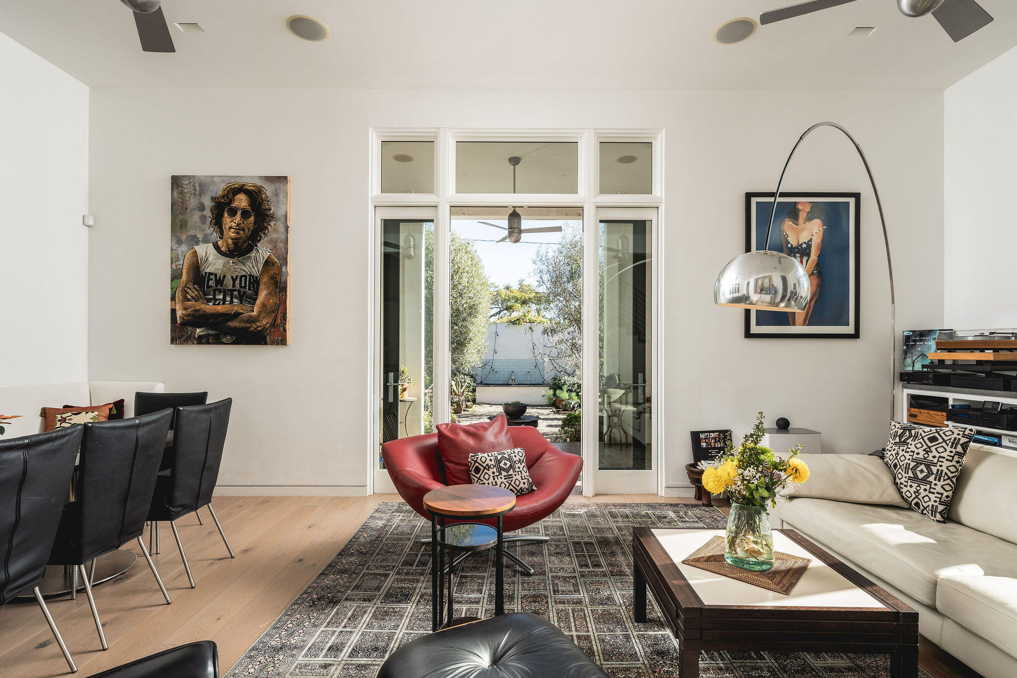 411 E Carrillo Street