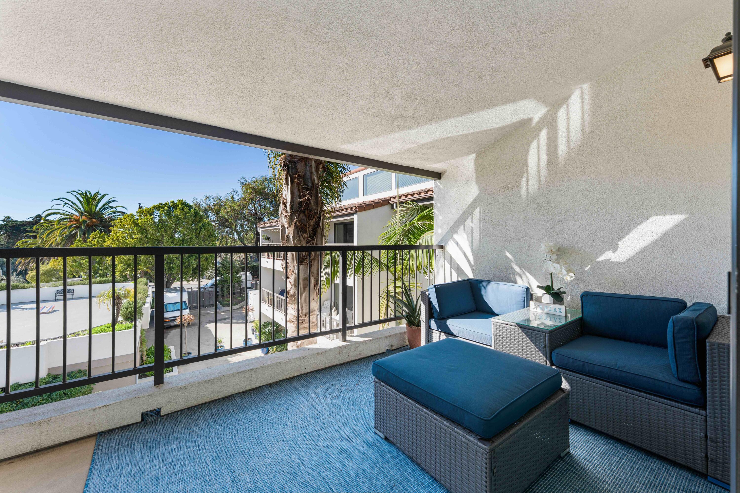 56 Barranca Avenue 10