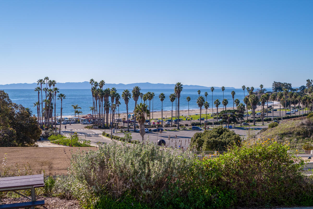 56 Barranca Avenue 10