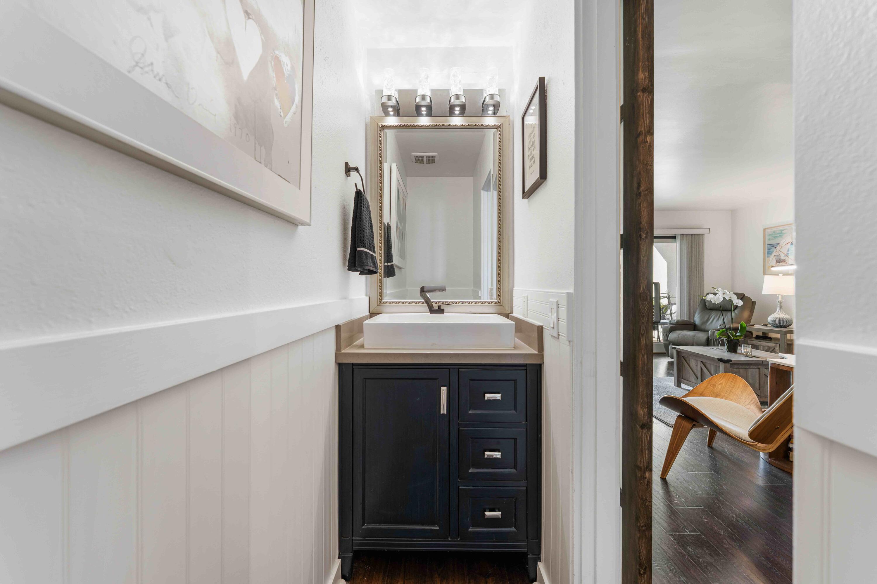 56 Barranca Avenue 10