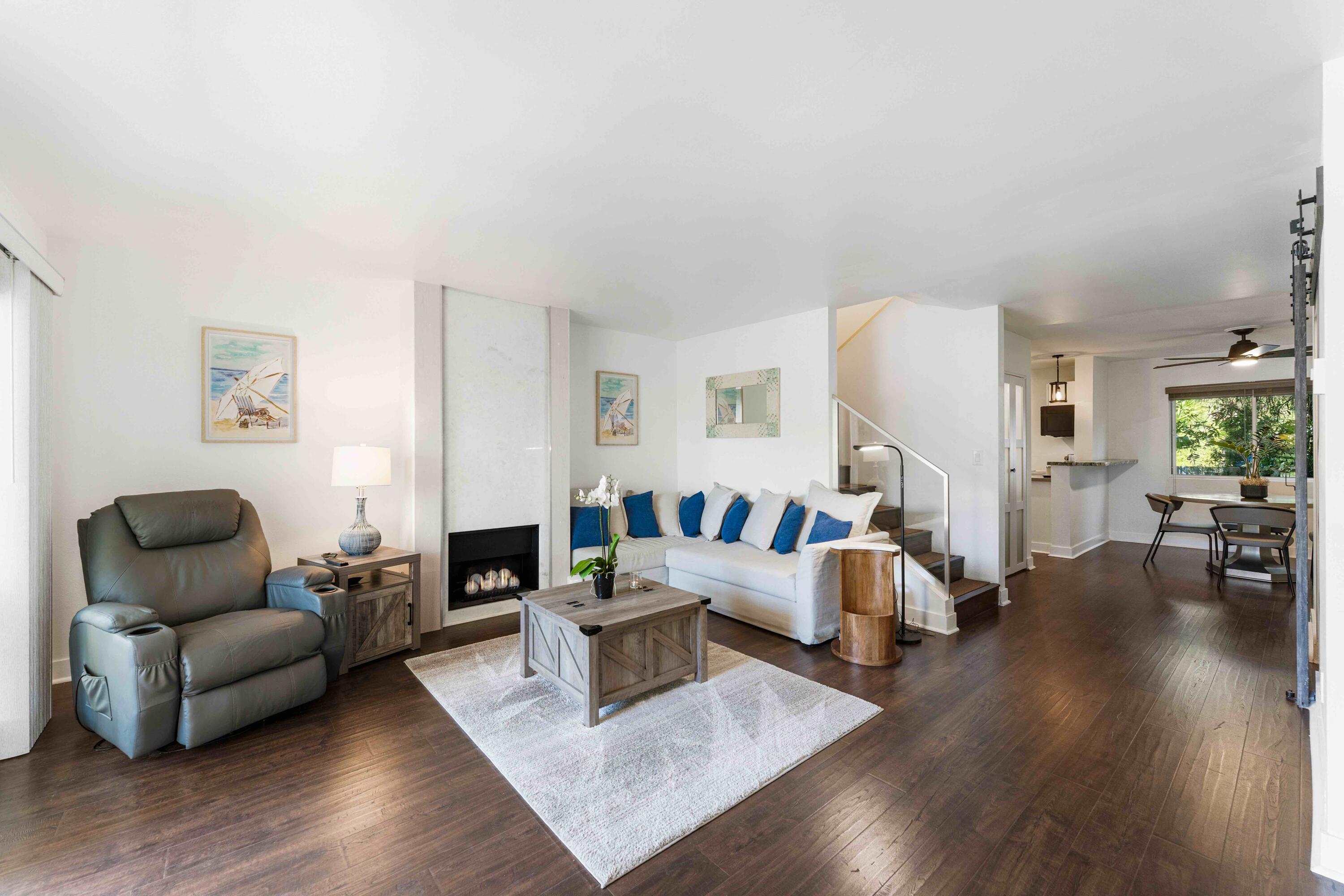 56 Barranca Avenue 10