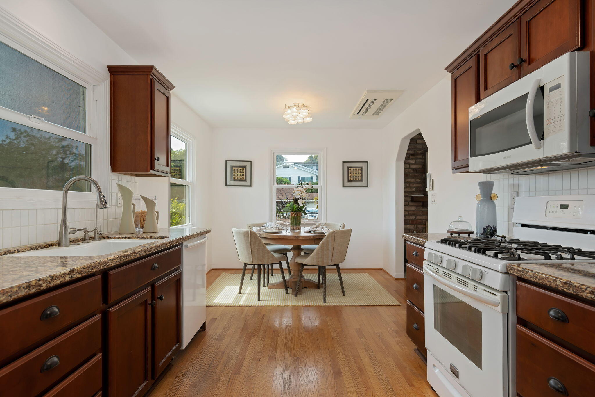 3077 Lucinda Lane