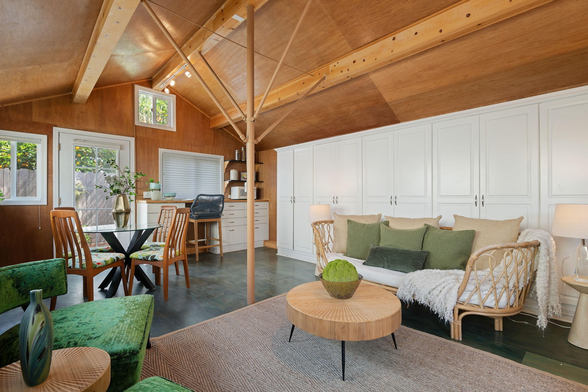3077 Lucinda Lane