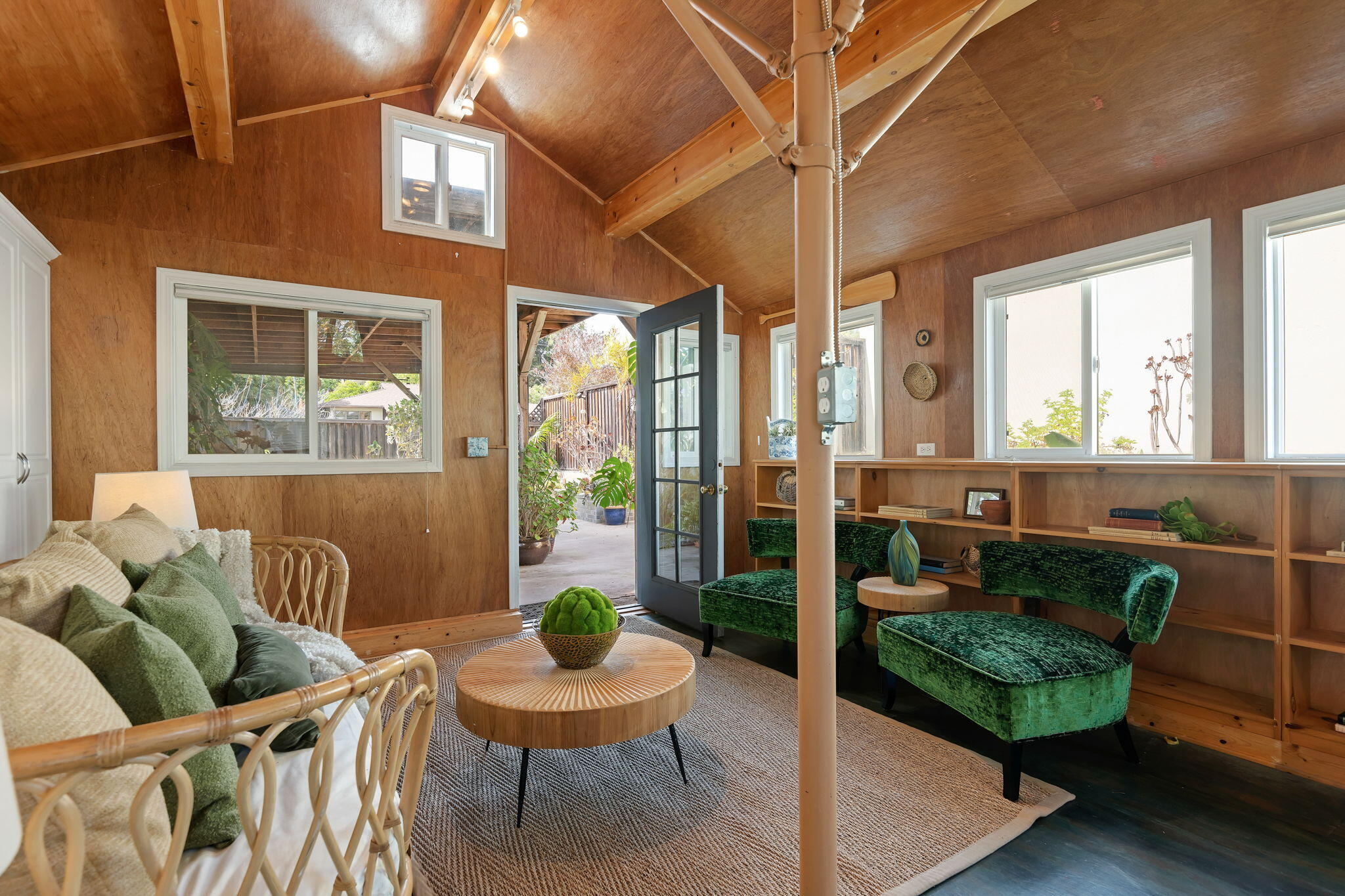 3077 Lucinda Lane