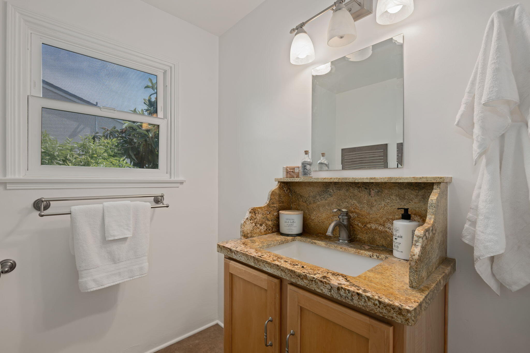 3077 Lucinda Lane