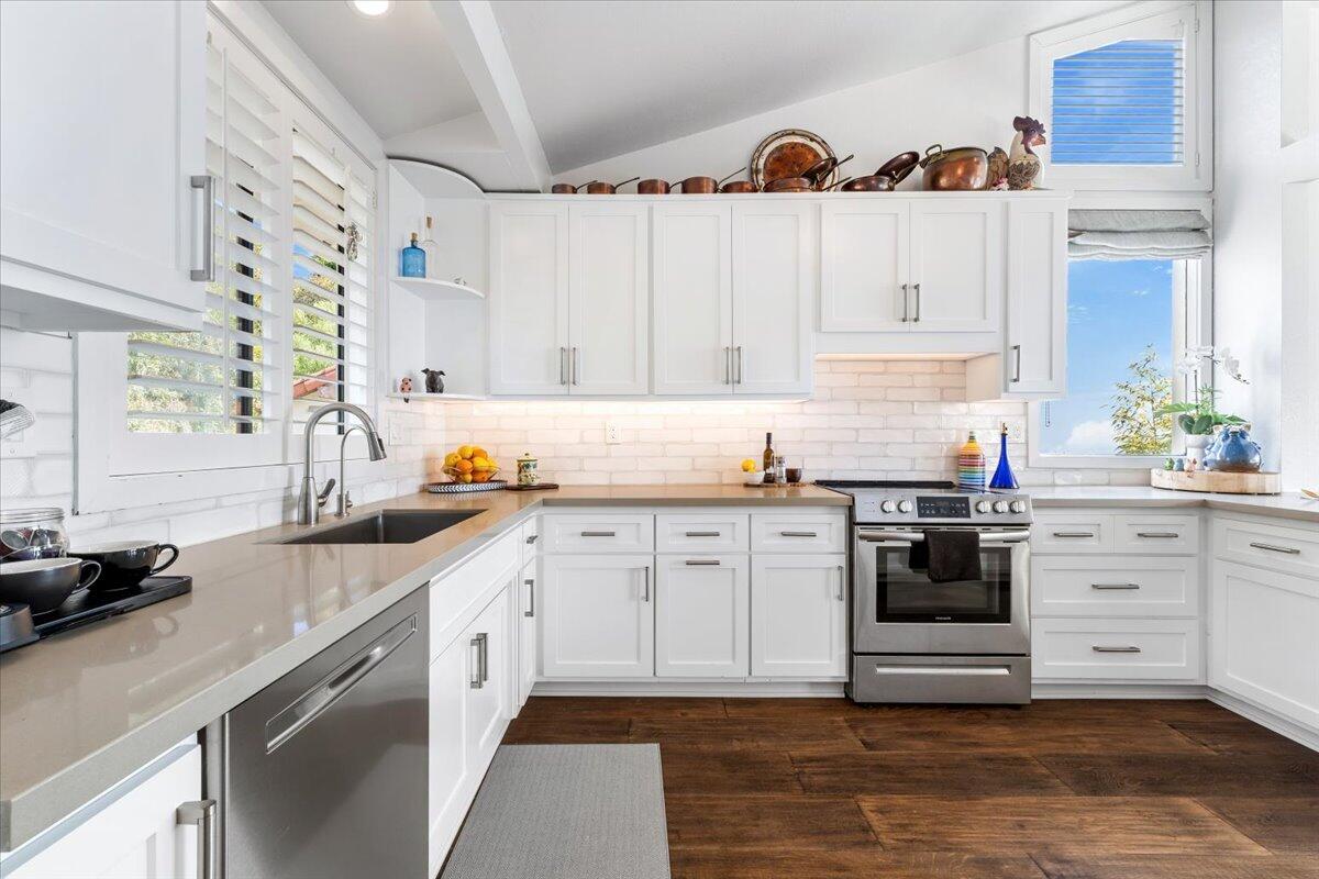 624 Las Alturas Road