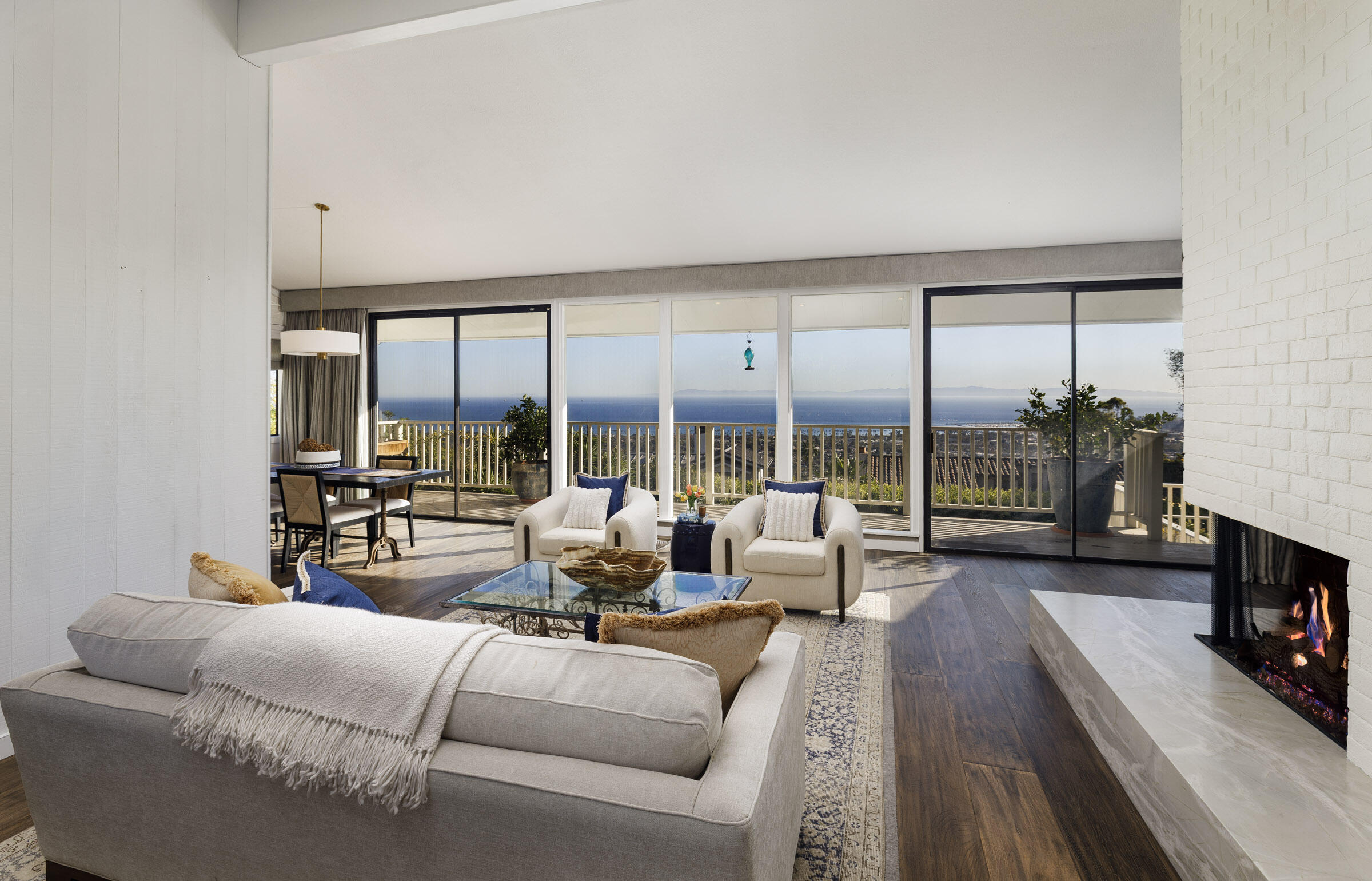 624 Las Alturas Road