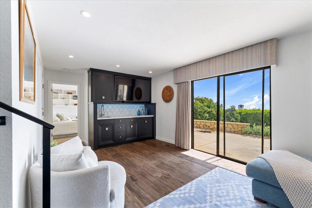 624 Las Alturas Road