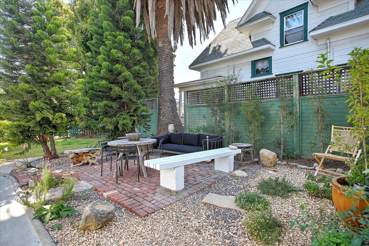 1316 Bath Street
