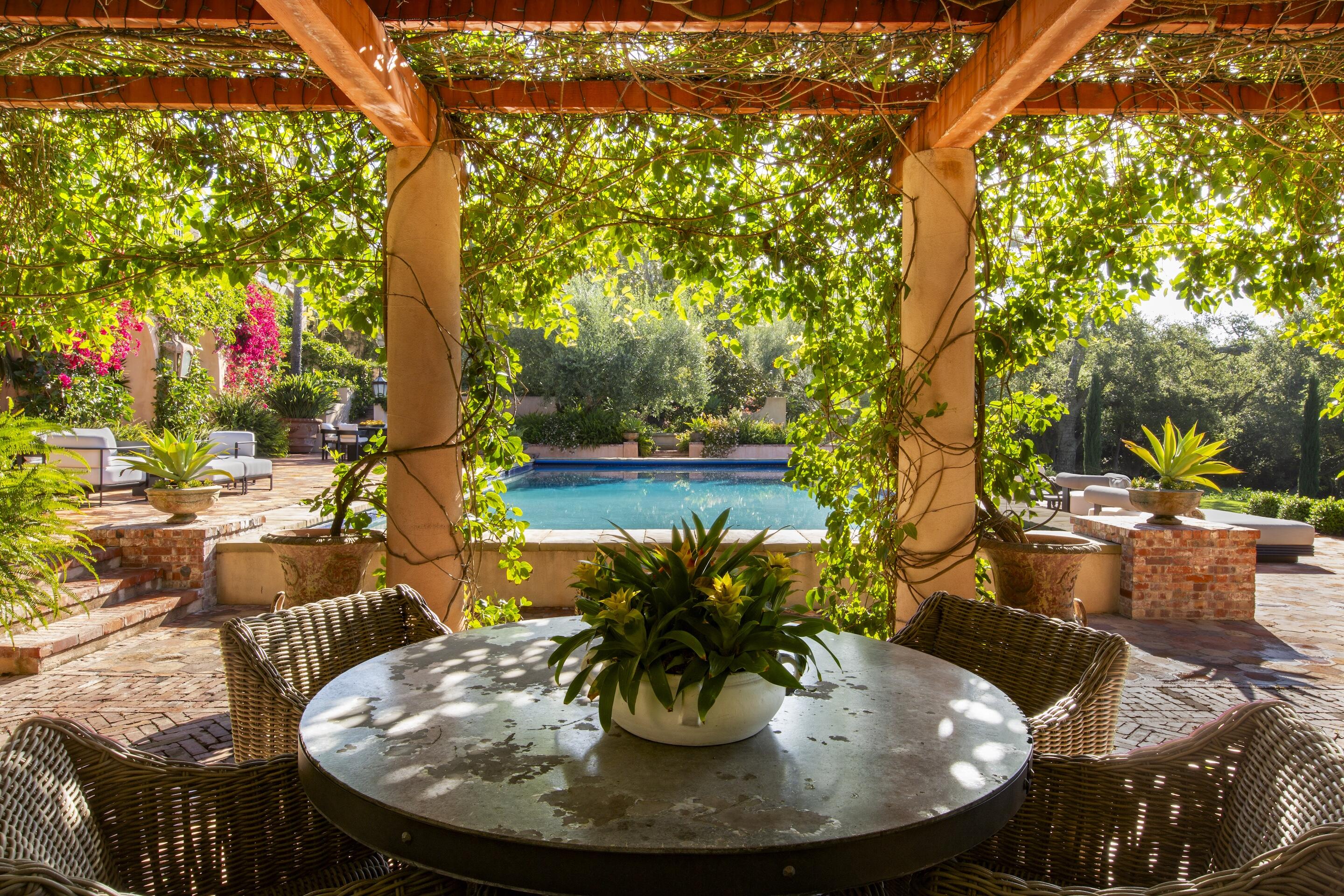 670 Hot Springs Road