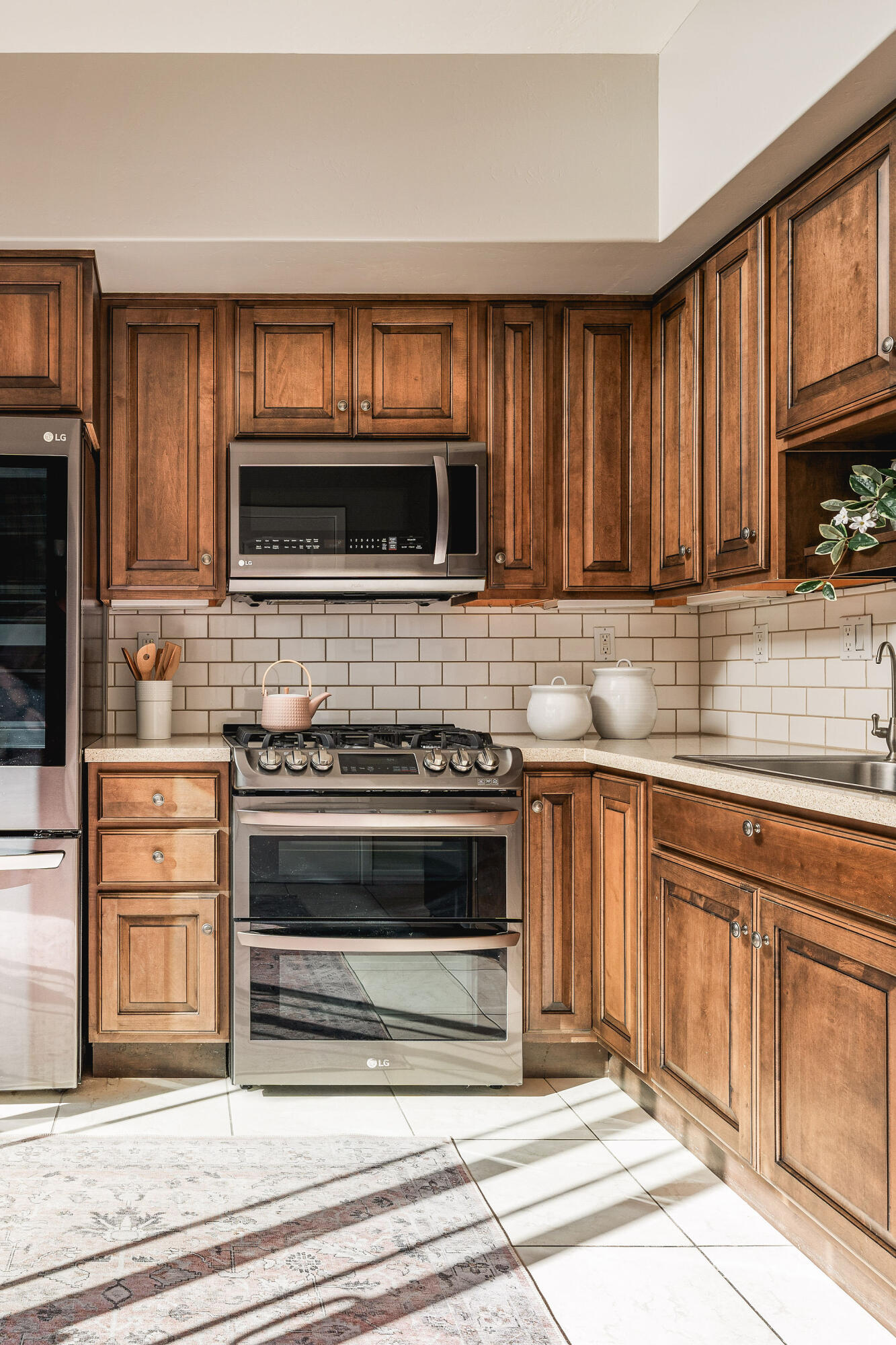 345 Kellogg Way 18