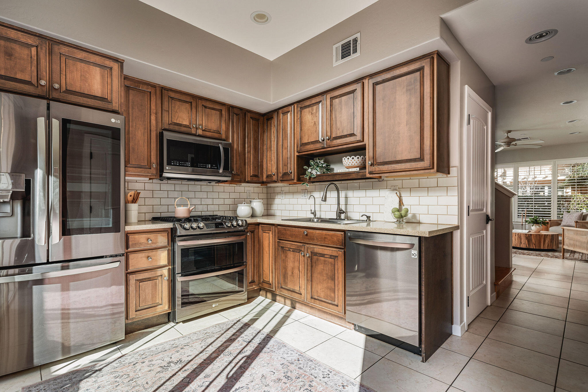 345 Kellogg Way 18