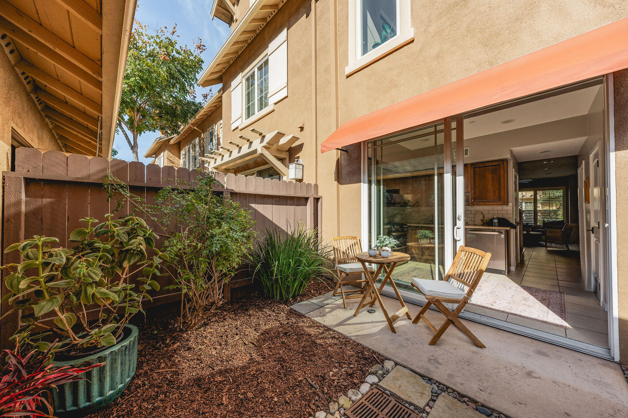345 Kellogg Way 18