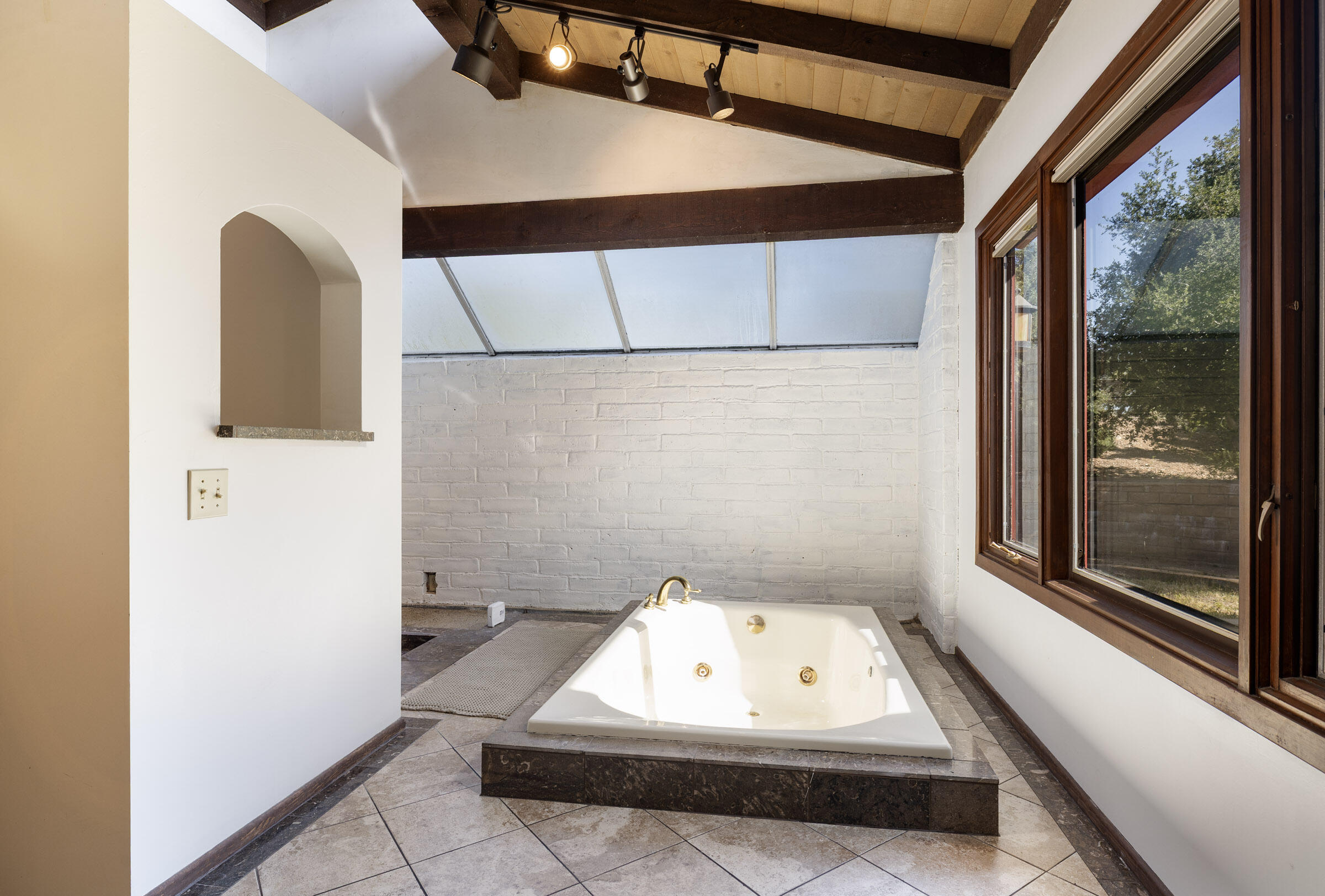 305 White Oak Road