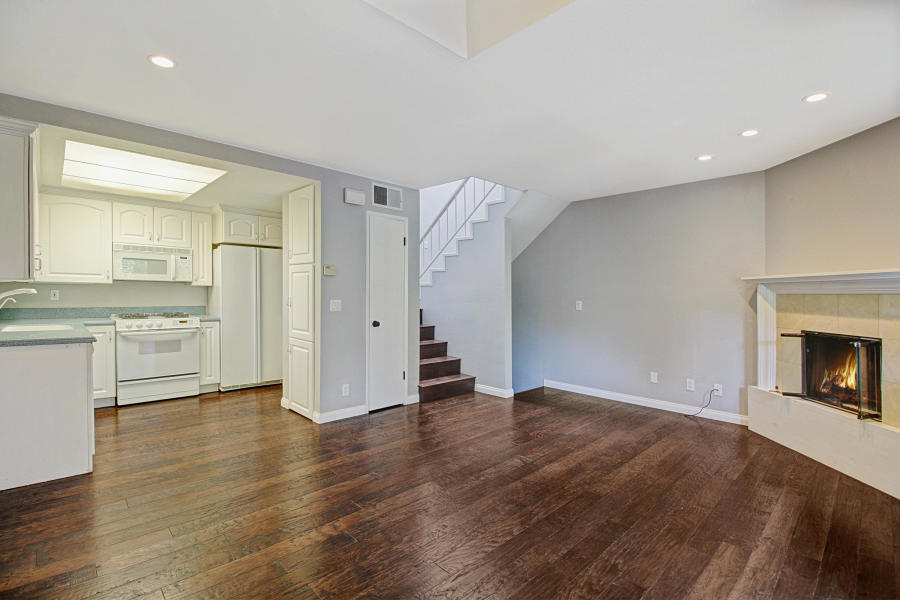 1050 Vista Del Pueblo Apt 22