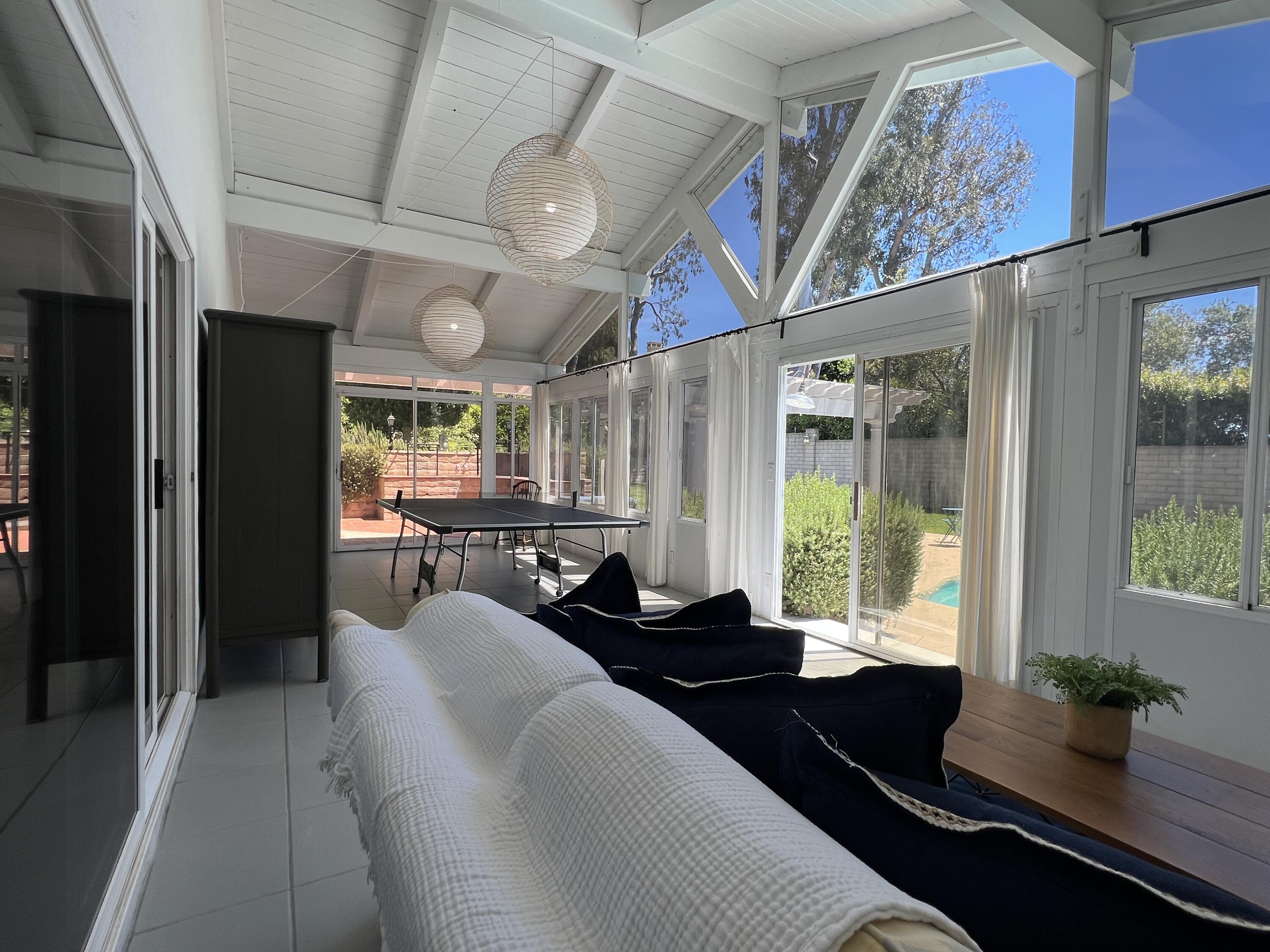 451 Live Oaks Road