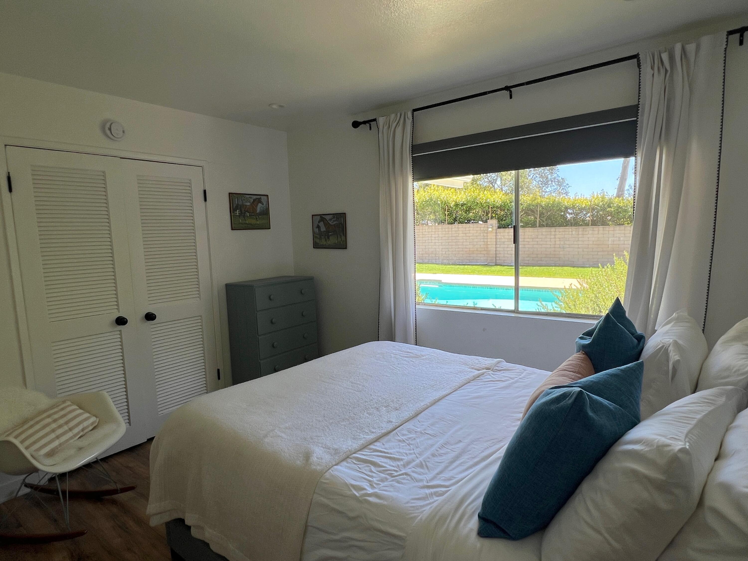 451 Live Oaks Road
