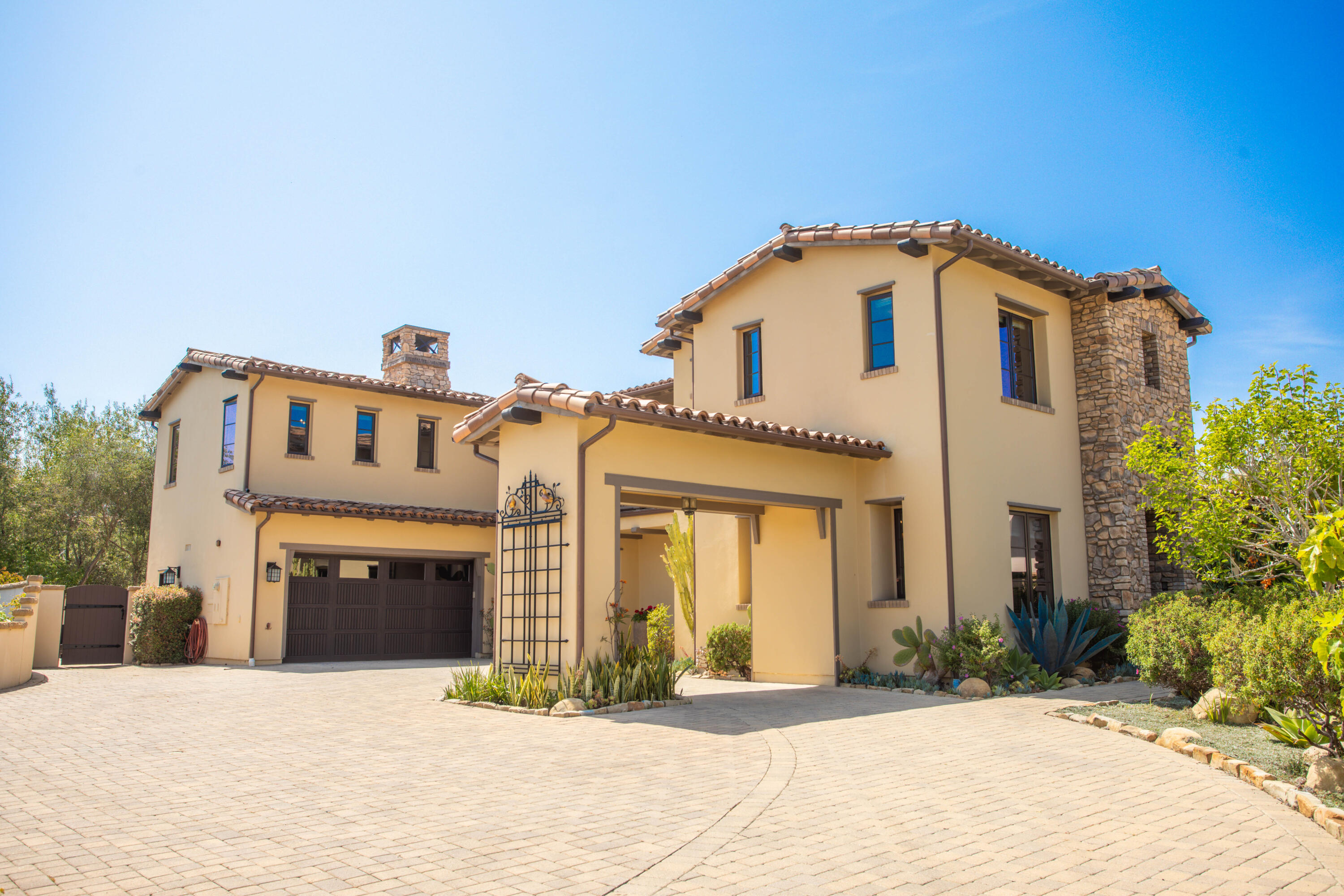 7705 Kestrel Lane