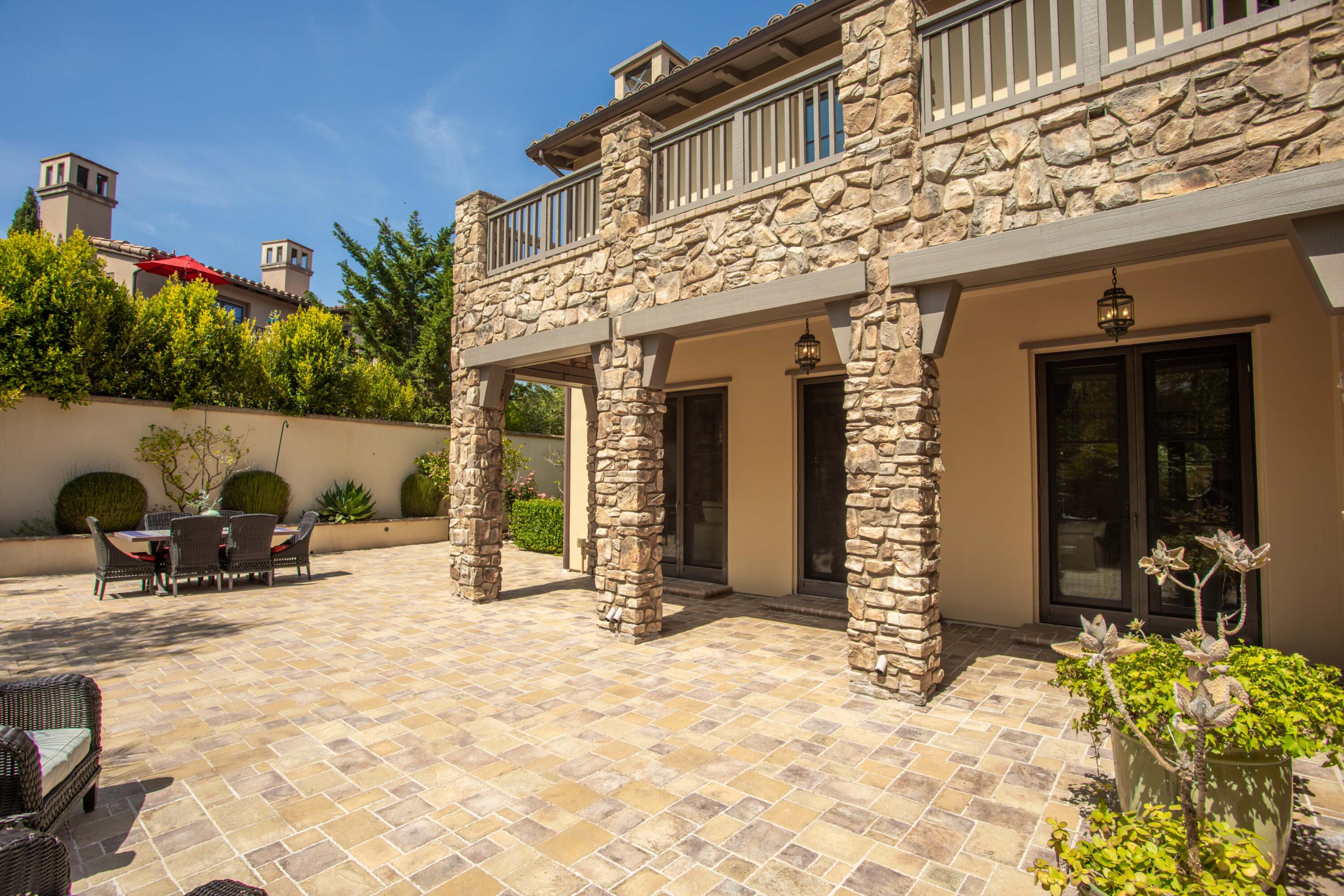 7705 Kestrel Lane