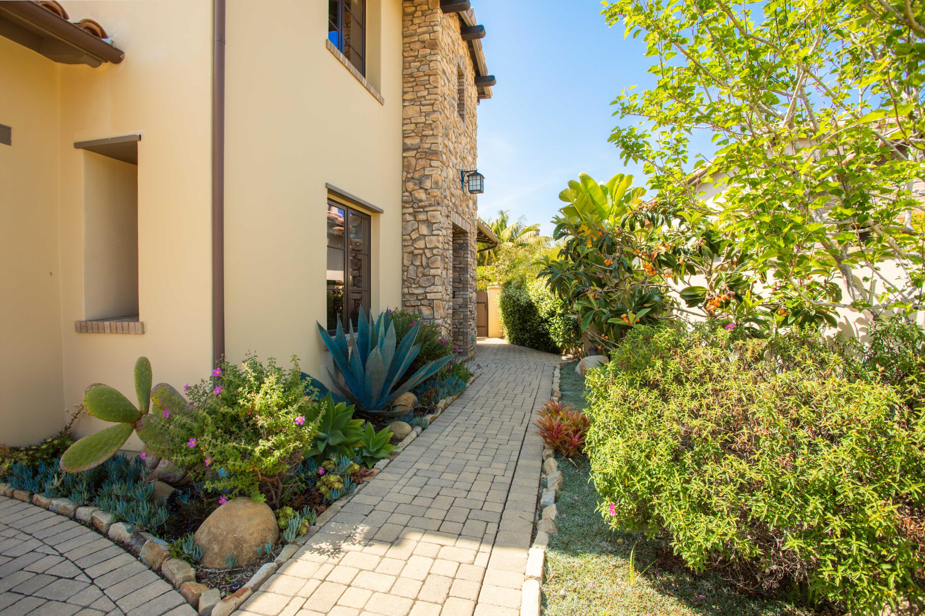 7705 Kestrel Lane