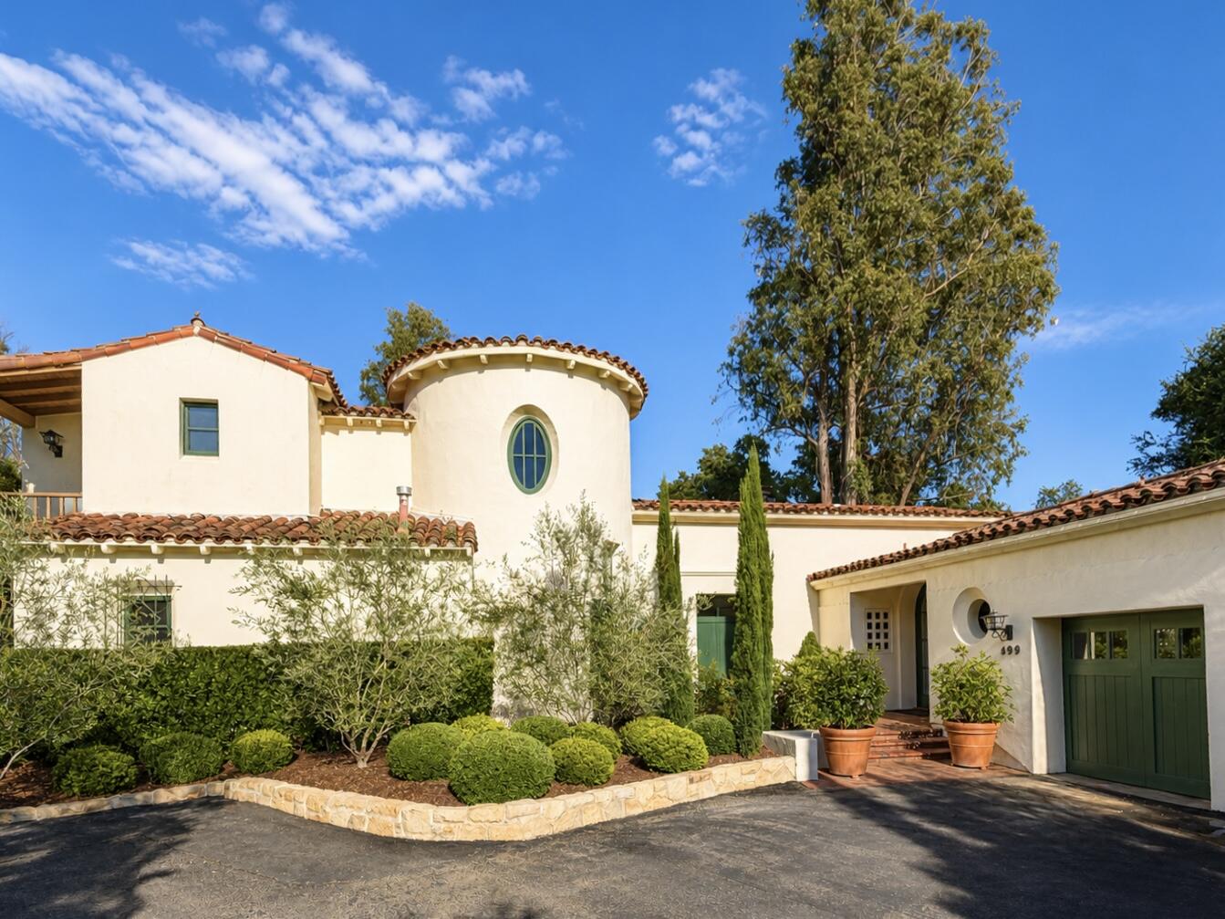 499 Monarch Lane